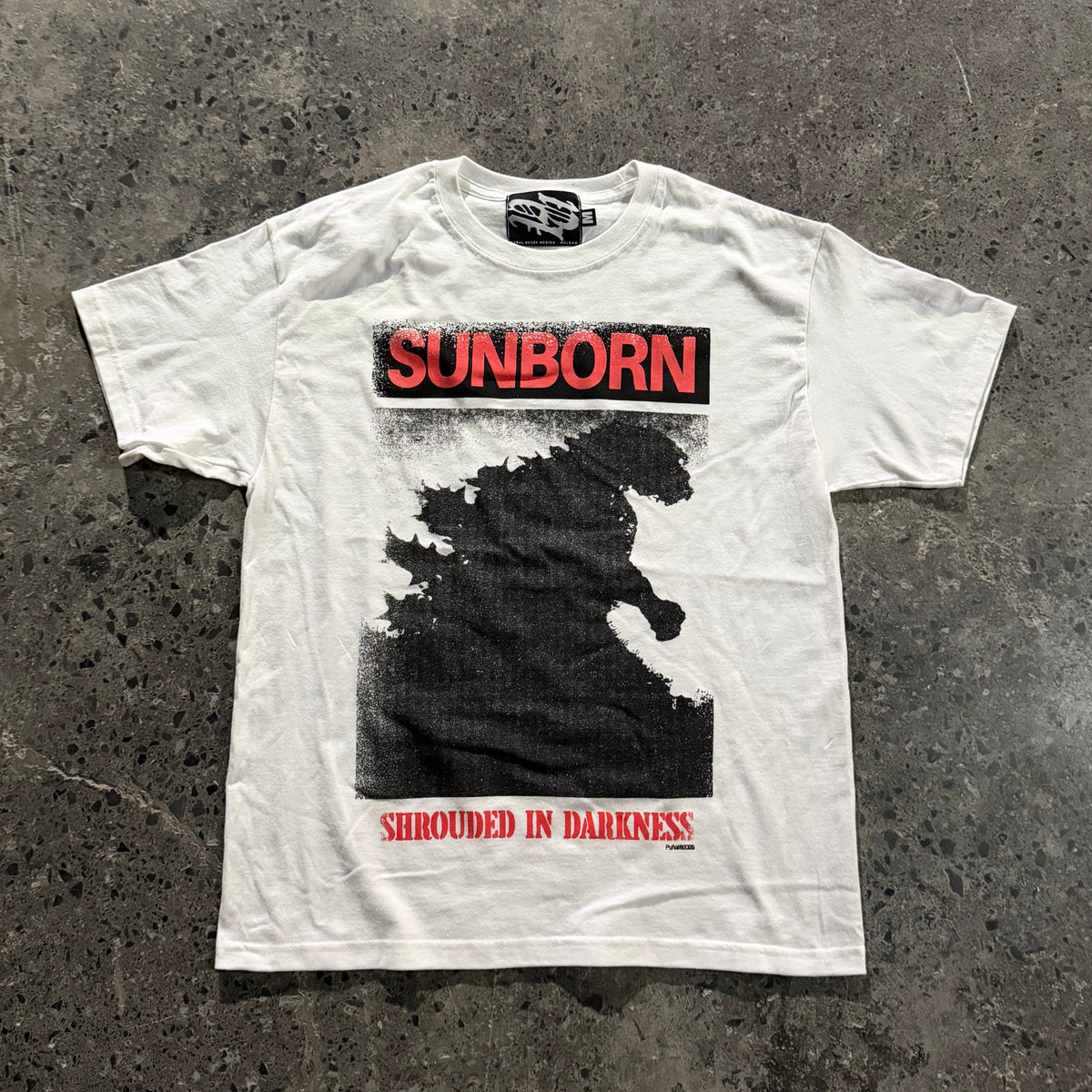 SHROUDED WHITE TEE